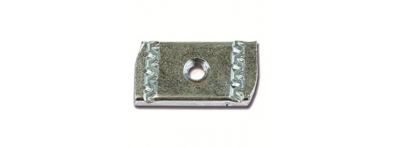 Гайка для подвешивания профиля М8х40